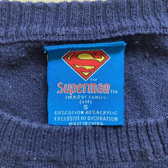 Superman SweatShirt Women Size Small - Picture 6 of 6
